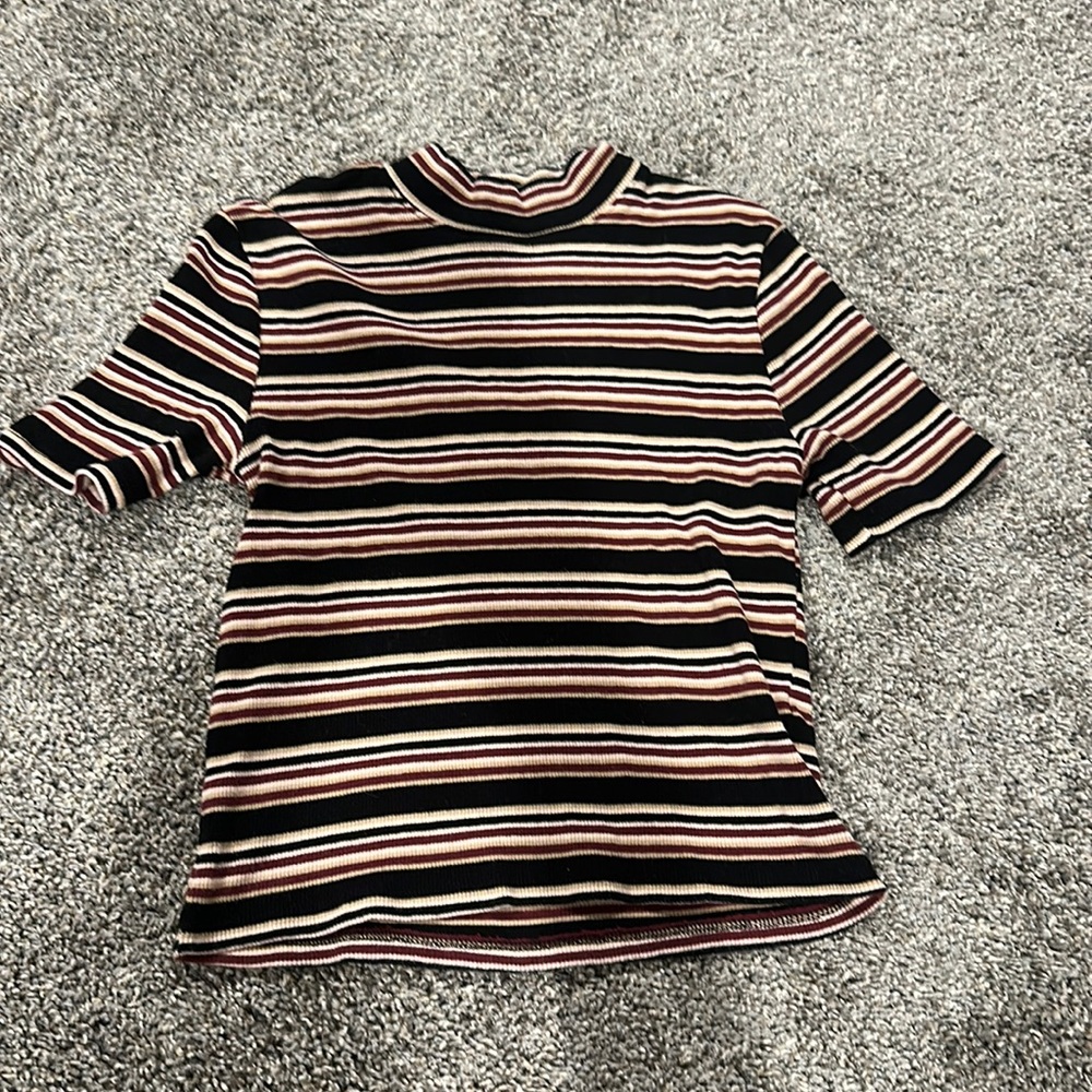 arizona short sleeve mock neck striped shirt